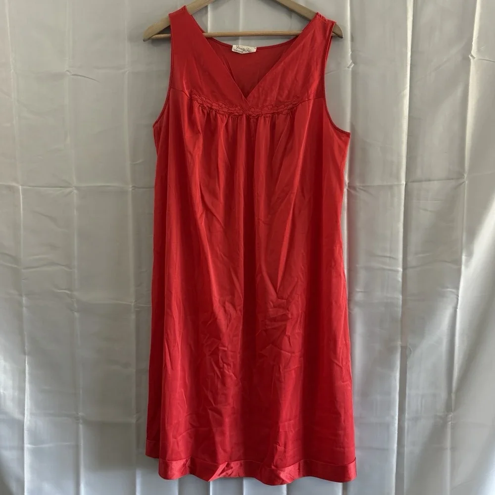 Vanity‎ Fair Vintage Nightgown Red Midi Floral Appliqué Sz XL Sexy Lingerie USA
